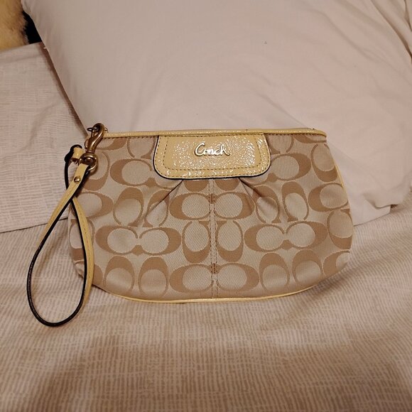 Coach Signature Ashley Leather Wristlet - Picture 1 of 10